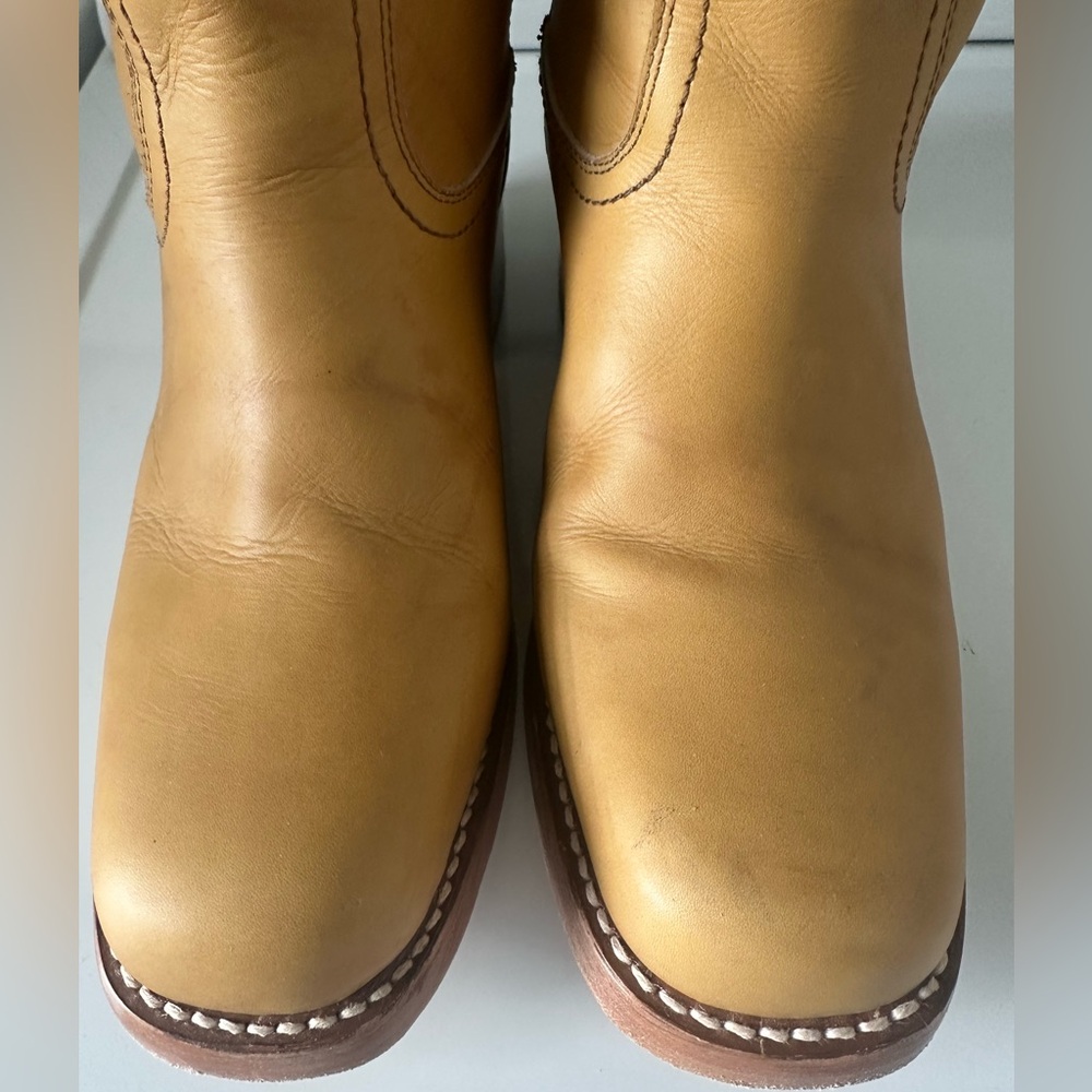 Frye Campus Boots Wide Calf Size 9.5 with Weatherproofing Spray! - Picture 7 of 13